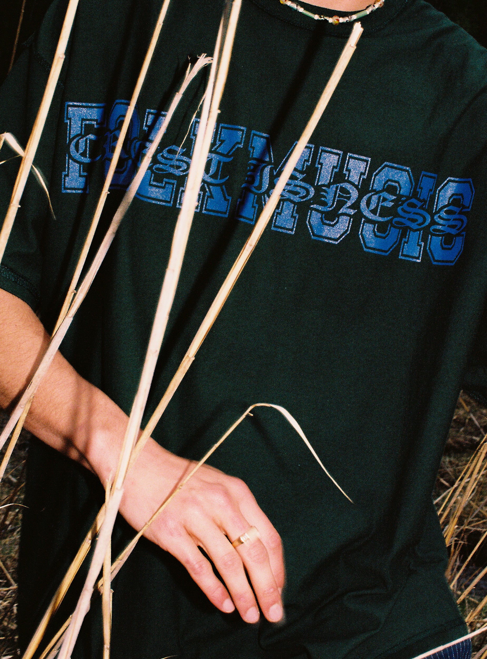 CREST IS-NESS FOLK MUSIC T-Shirt - Forest