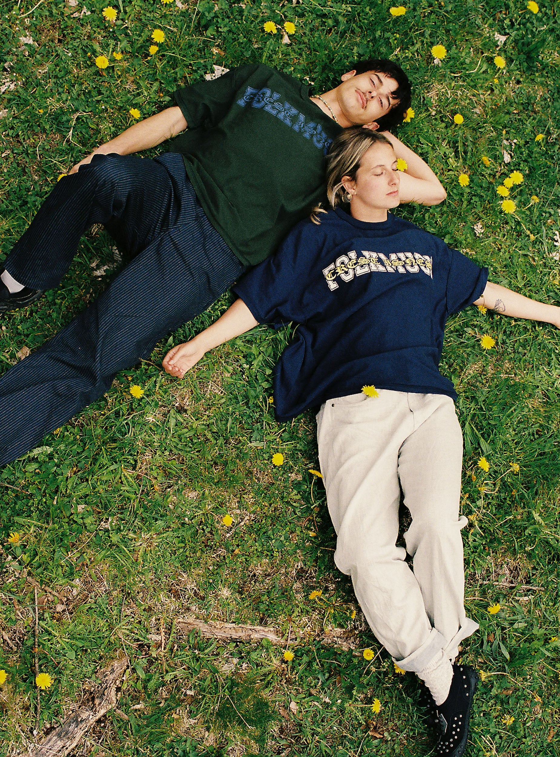 CREST IS-NESS FOLK MUSIC T-Shirt - Forest