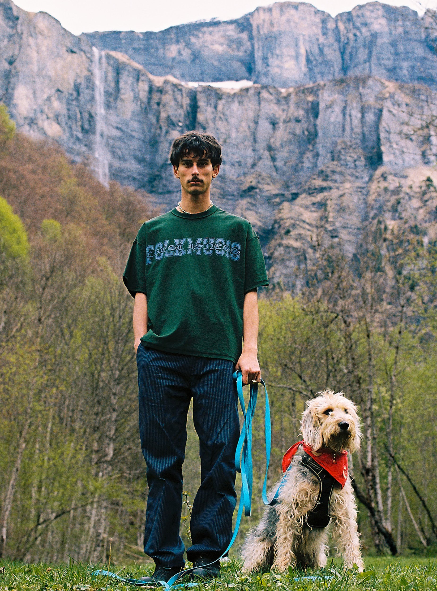 CREST IS-NESS FOLK MUSIC T-Shirt - Forest