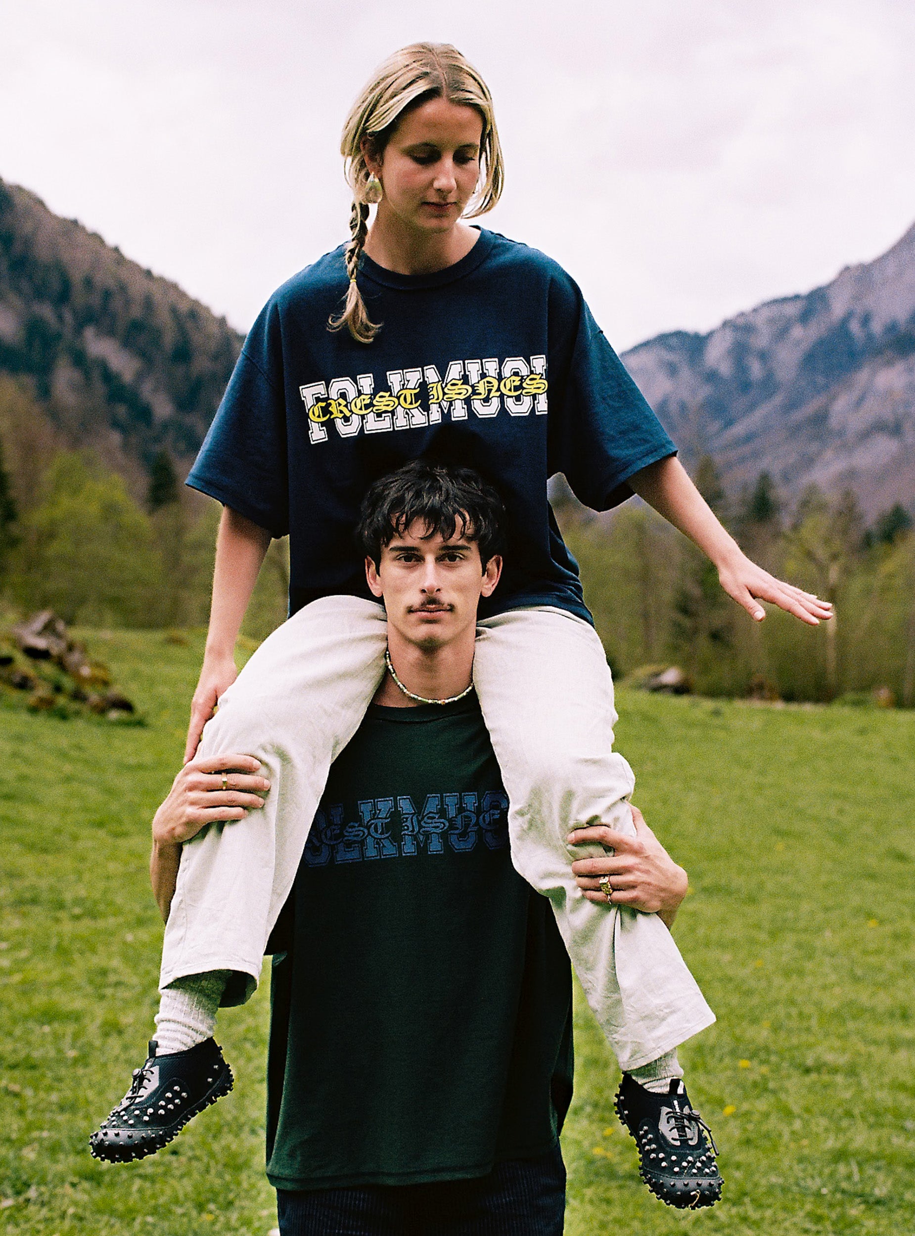 CREST IS-NESS FOLK MUSIC T-Shirt - Forest